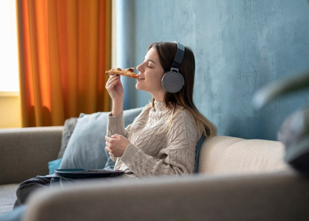 Fakta Baru! Dengerin Musik Bisa Meningkatkan Nafsu Makan