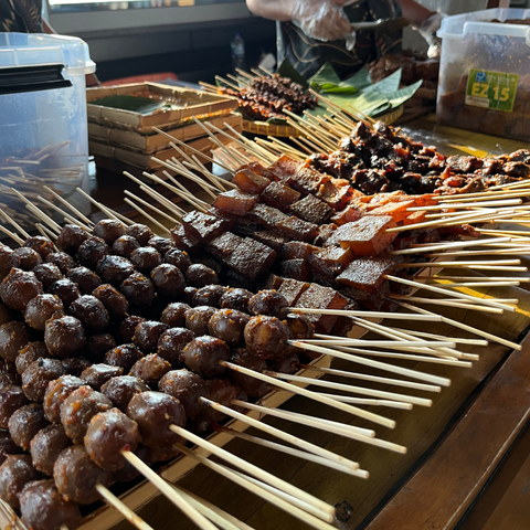 ANGKRINGAN