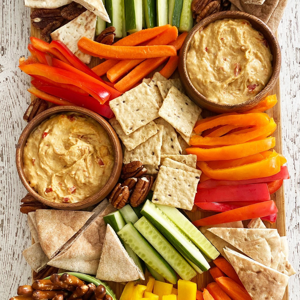 HUMMUS & CRACKERS BOARD