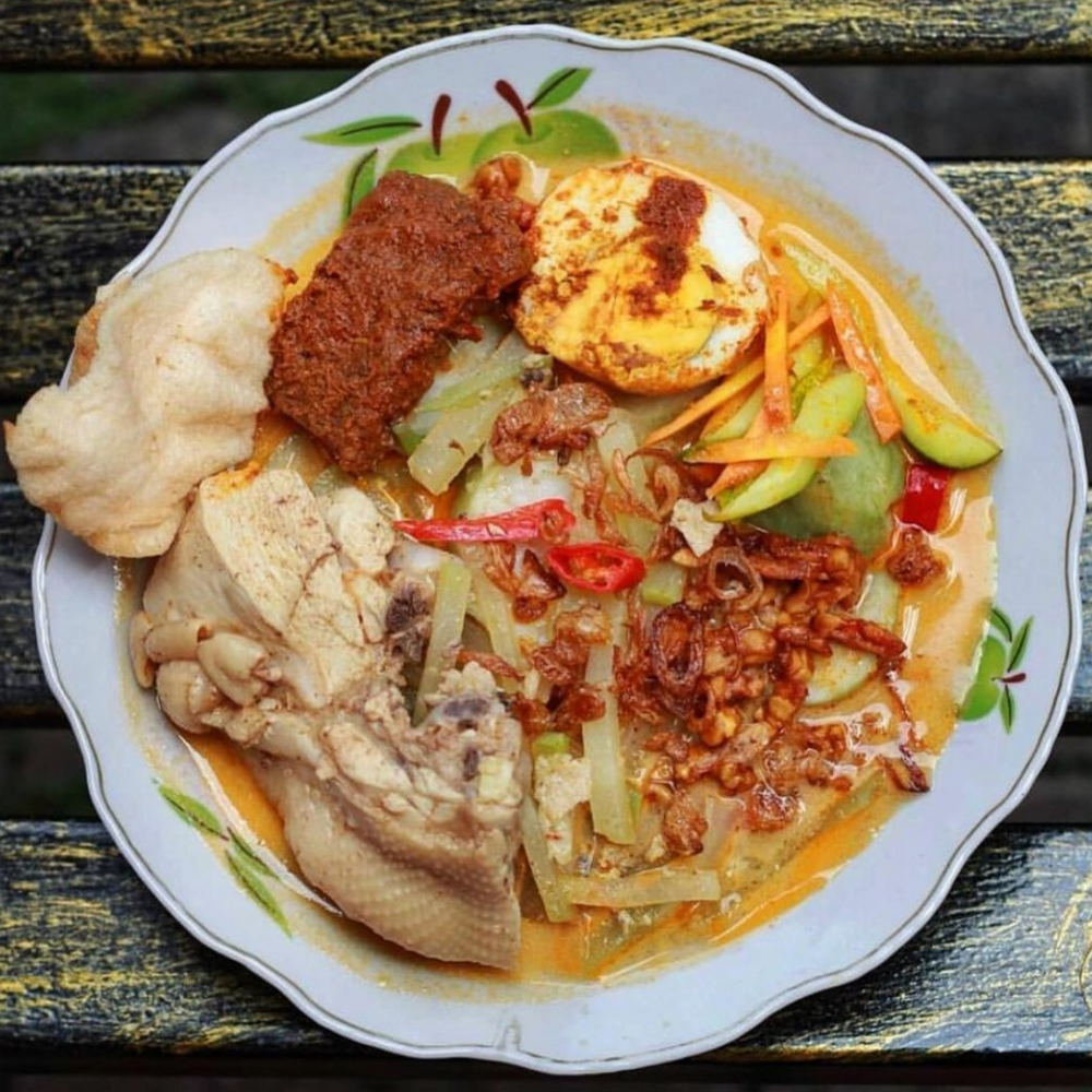 LONTONG CAP GOMEH