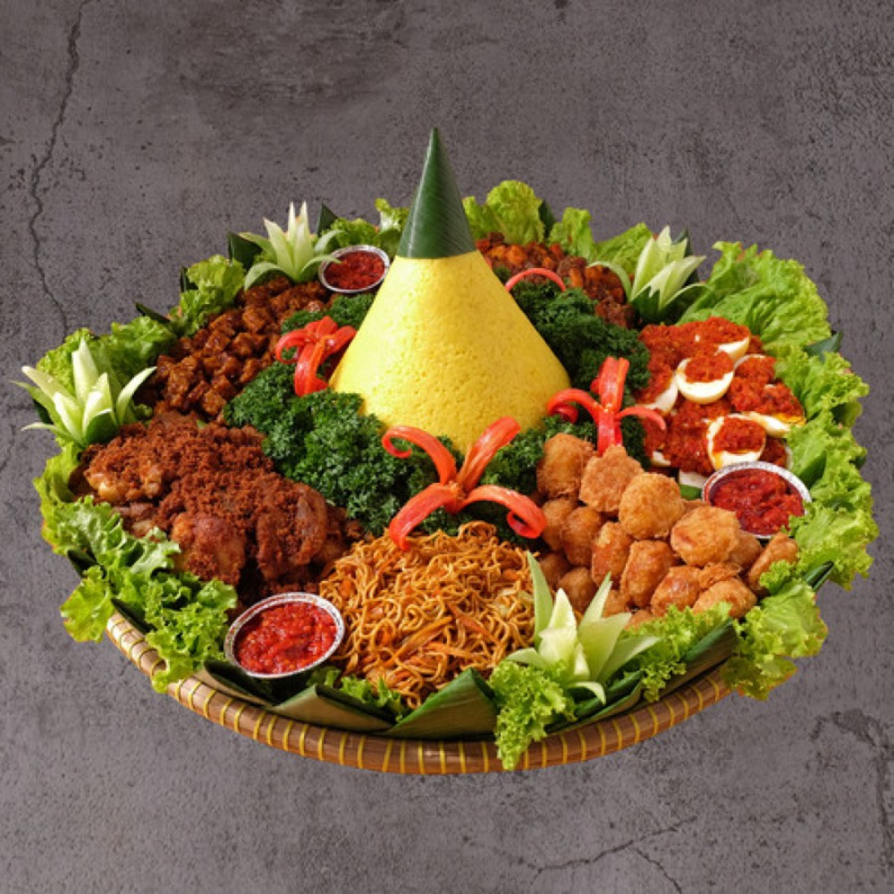 NASI TUMPENG